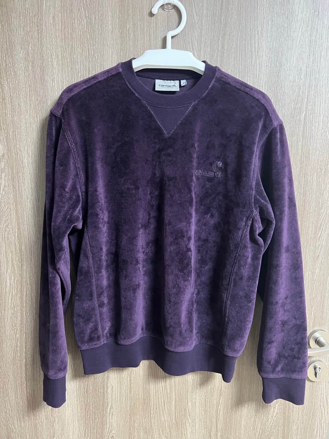 칼하트 WIP 유나이티드 스크립트 벨루어 벨벳 스웻셔츠 맨투맨  상품이미지5