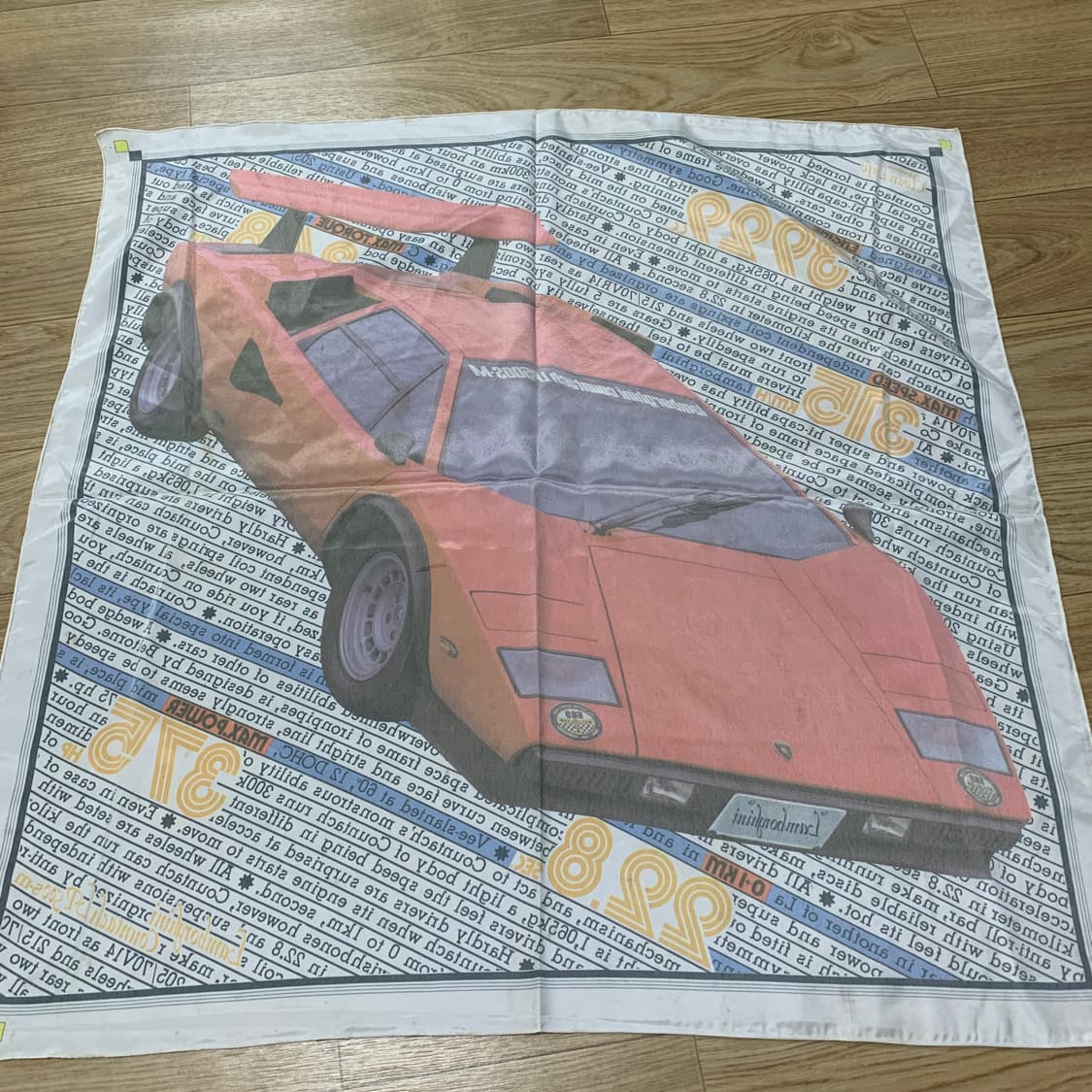 80s 산요 람보르기니 쿤타치 빈티지 스카프 상품이미지2