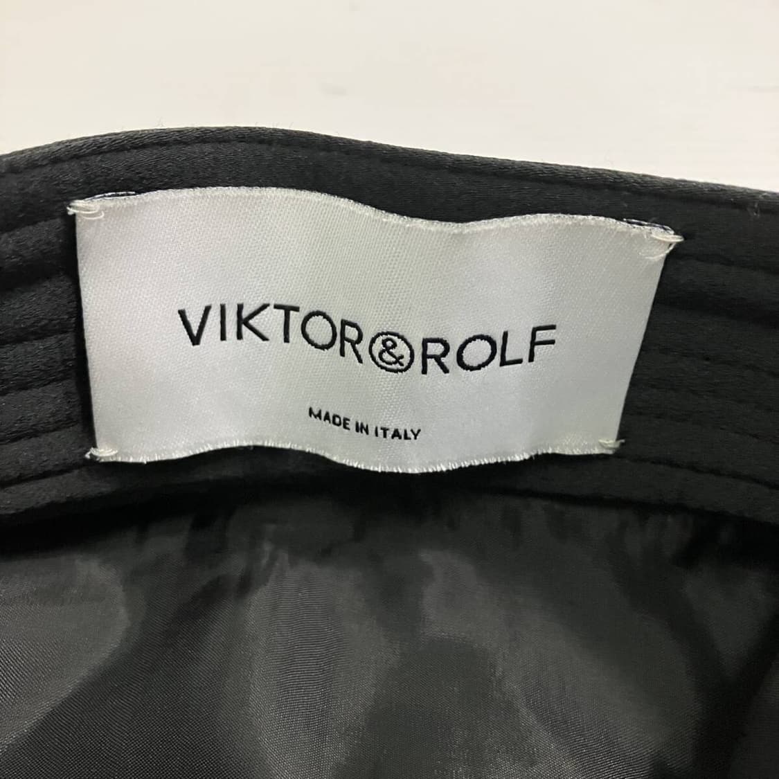 빅터 앤 롤프 새틴 도킹 스커트 상품이미지5