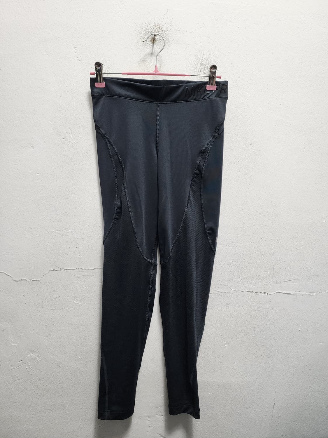 나이키 Pro 실리콘 스우시 여성 레깅스  상품이미지1