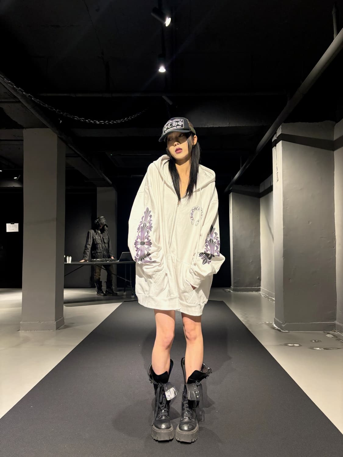 크롬하츠 홀스슈 오버핏 후드집업 상품이미지1