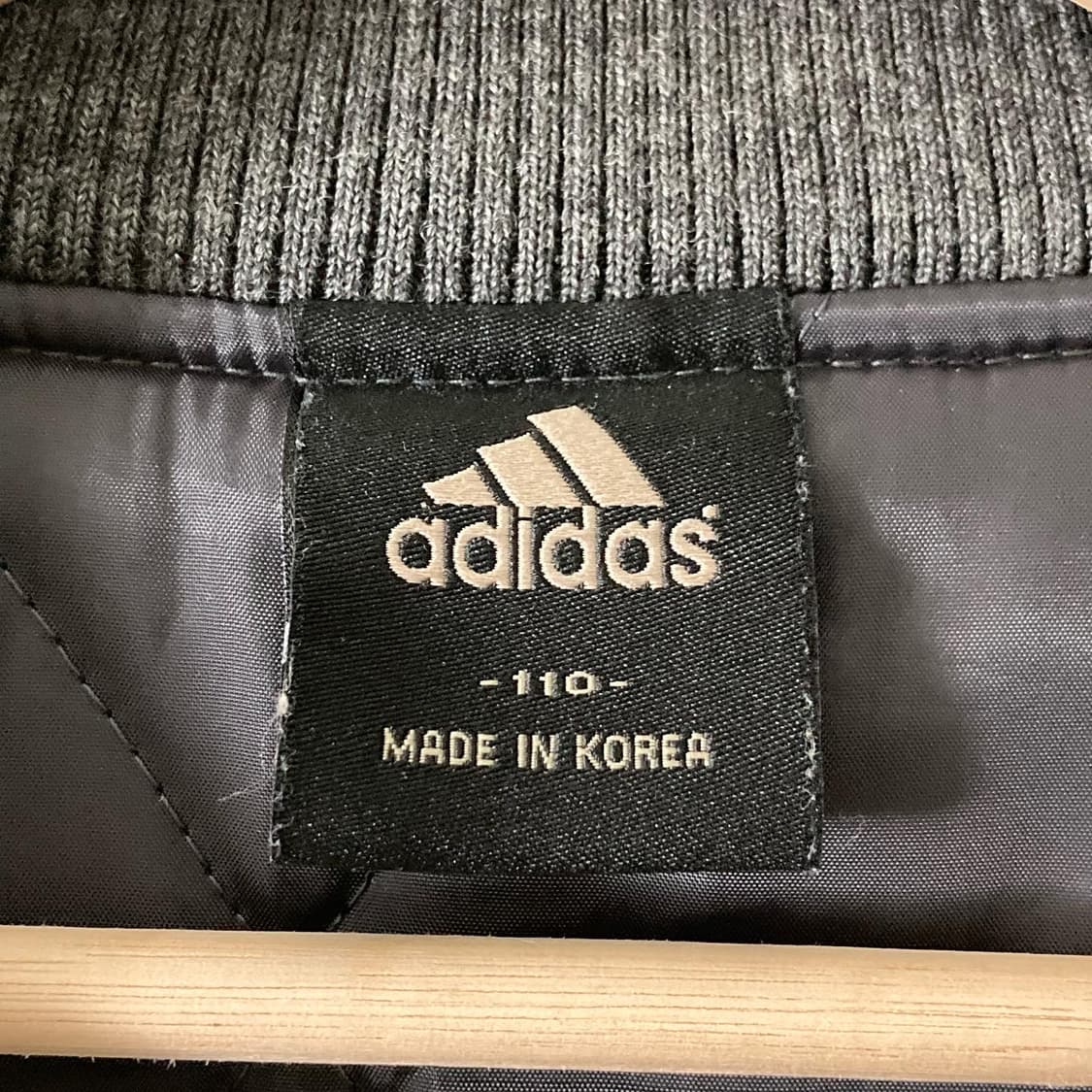 아디다스 그레이 옐로우 배색 바시티 자켓 상품이미지5