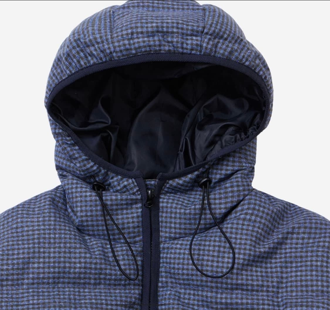 더뮤지엄비지터 체크 메탈 로고 푸퍼 자켓 상품이미지3