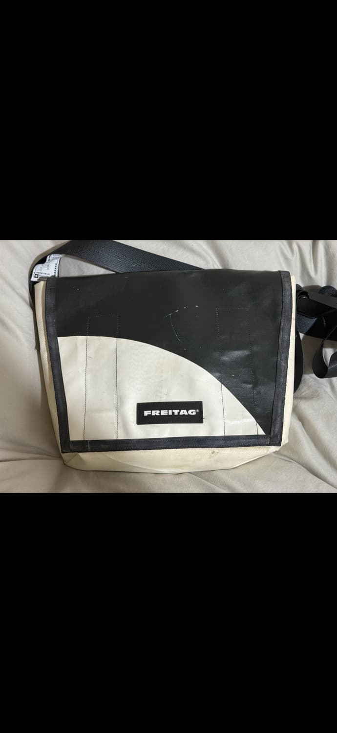 프라이탁 덱스터 흰검 민트텍o 실사용 1회 상품이미지1