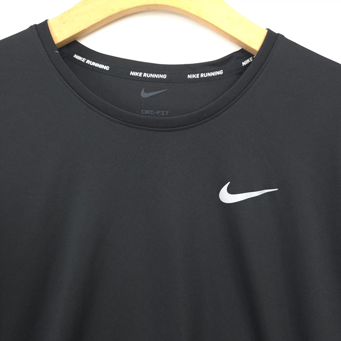 남성 나이키 NIKE 러닝 드라이핏 롱슬리브 기능성 티셔츠 M 상품이미지2