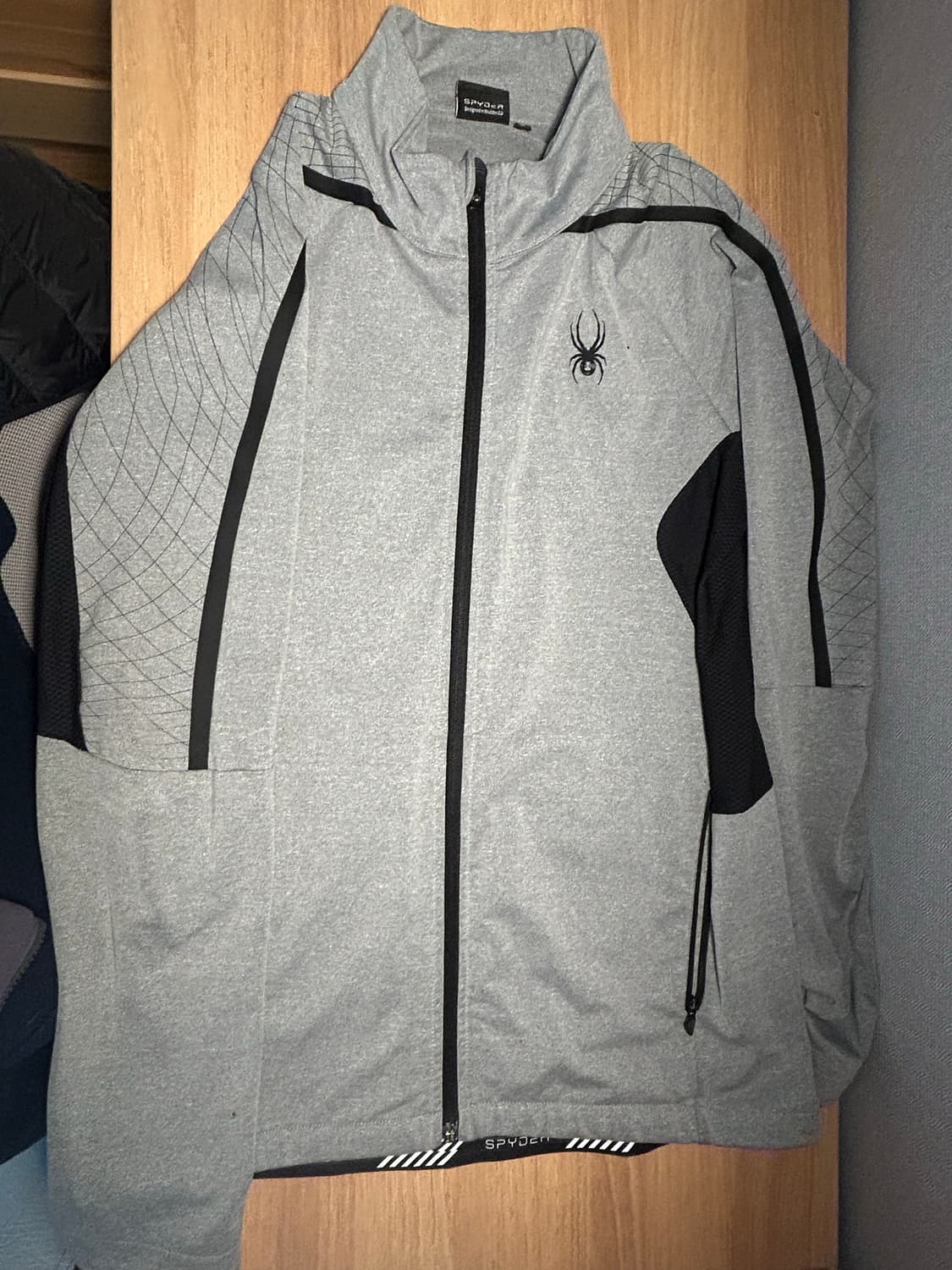 스파이더 집업 상품이미지1