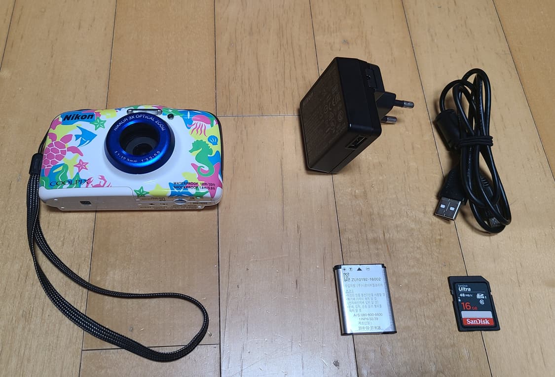 니콘 쿨픽스 w100 방수 카메라 sd카드 포함 상품이미지1