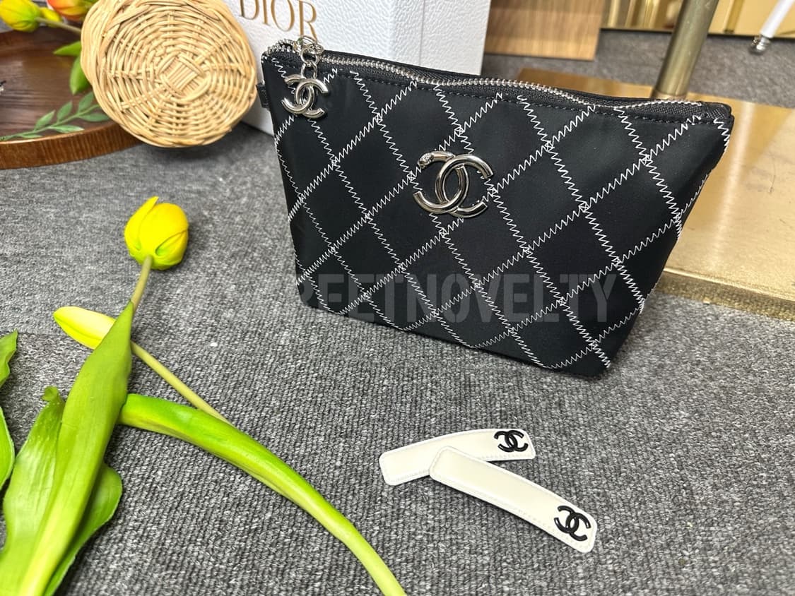 샤넬 블랙 로고 헤어핀 (1피스) 상품이미지7