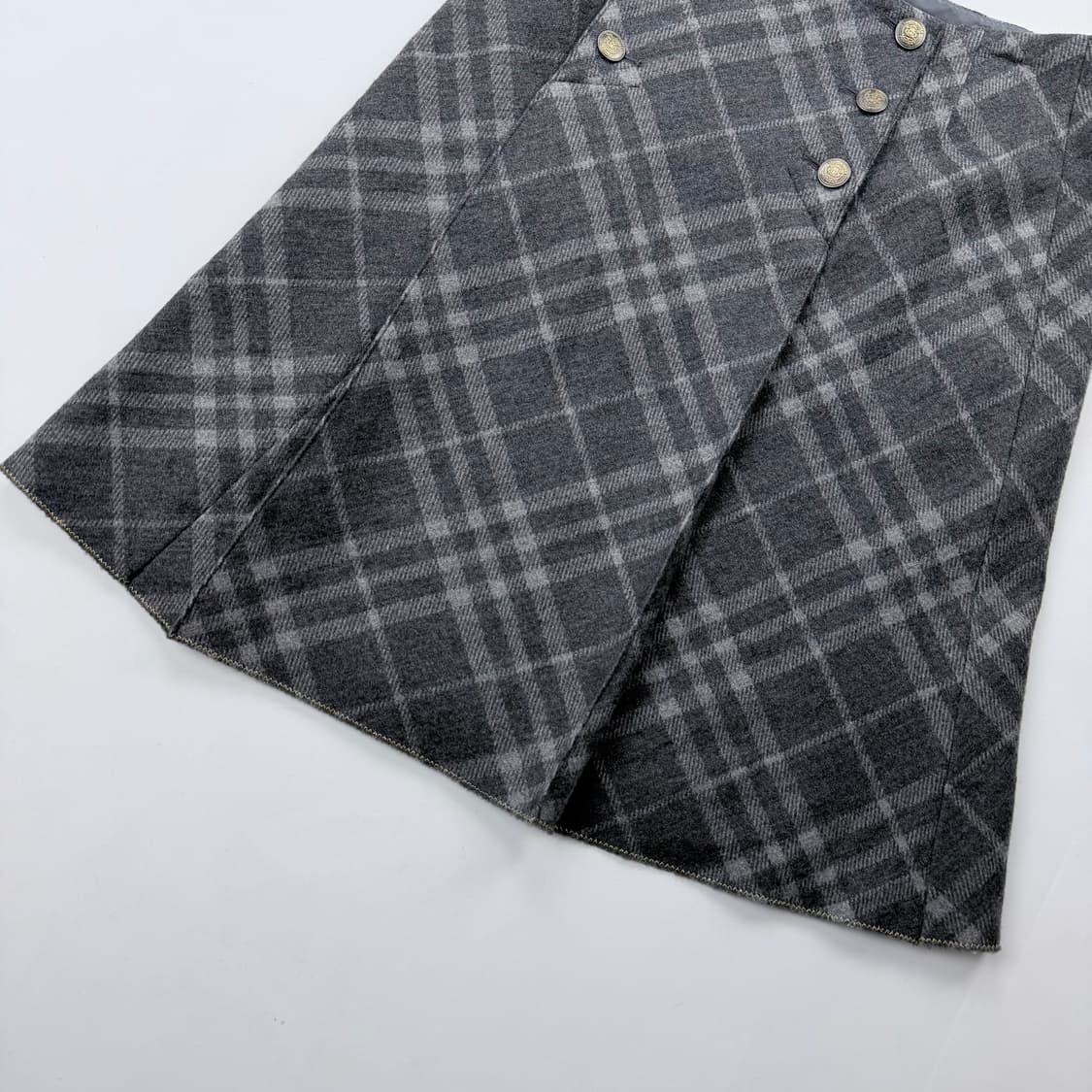 꼼사데모드 울 체크 미니스커트 상품이미지4