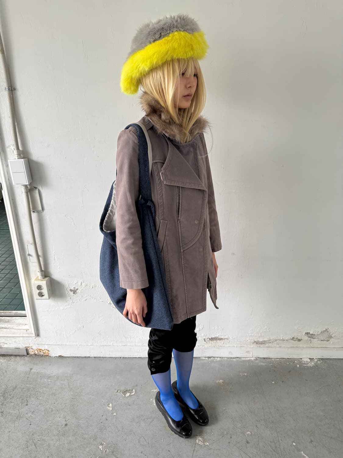 TIME wool triangle shoulder bag 상품이미지6