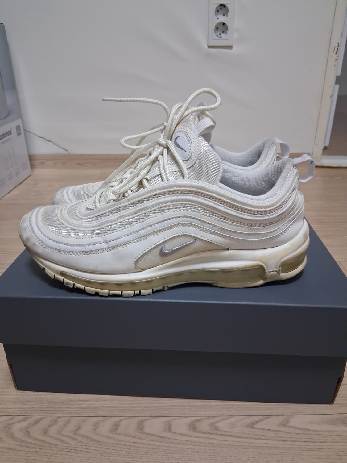 나이키 97맥스 트리플화이트 260mm 상품이미지2