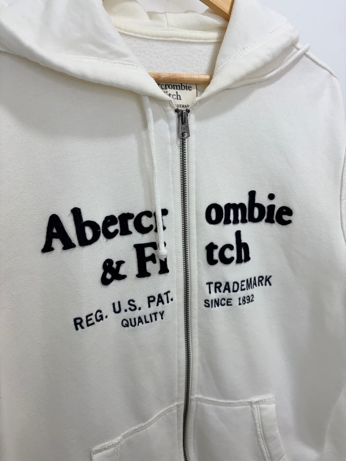 아베크롬비 흰색 화이트 후드집업 상품이미지5