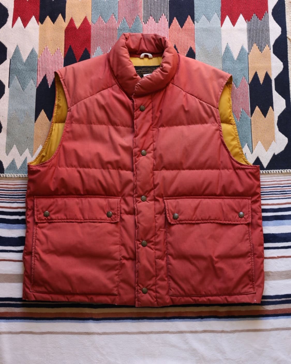 에디바우어 70s 선페이드 카라코람 다운 베스트 상품이미지1