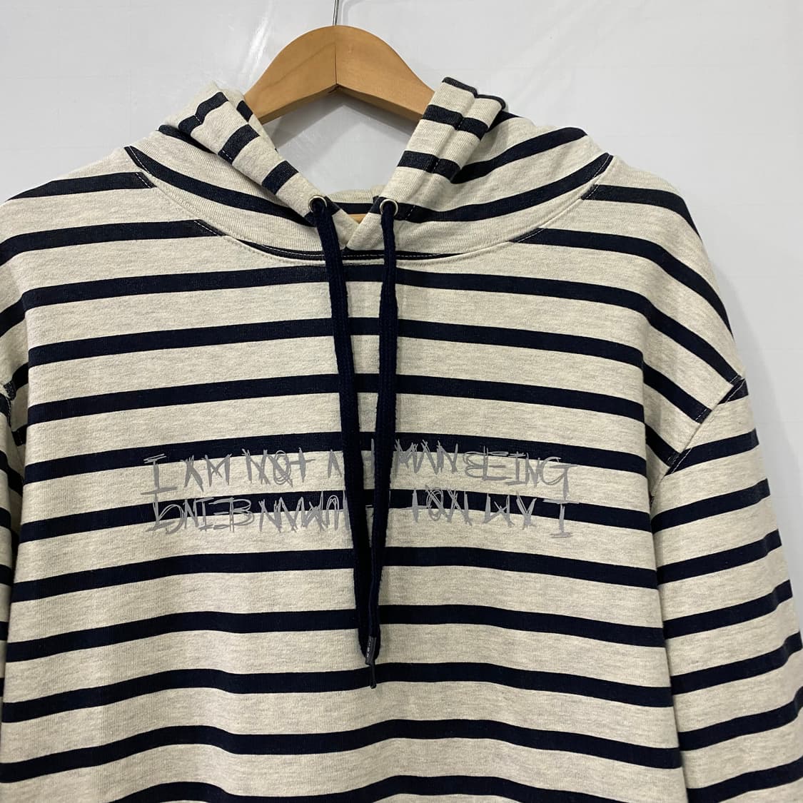 아임낫어휴먼비잉 스트라이프 자수 로고 후드(XL) 상품이미지3