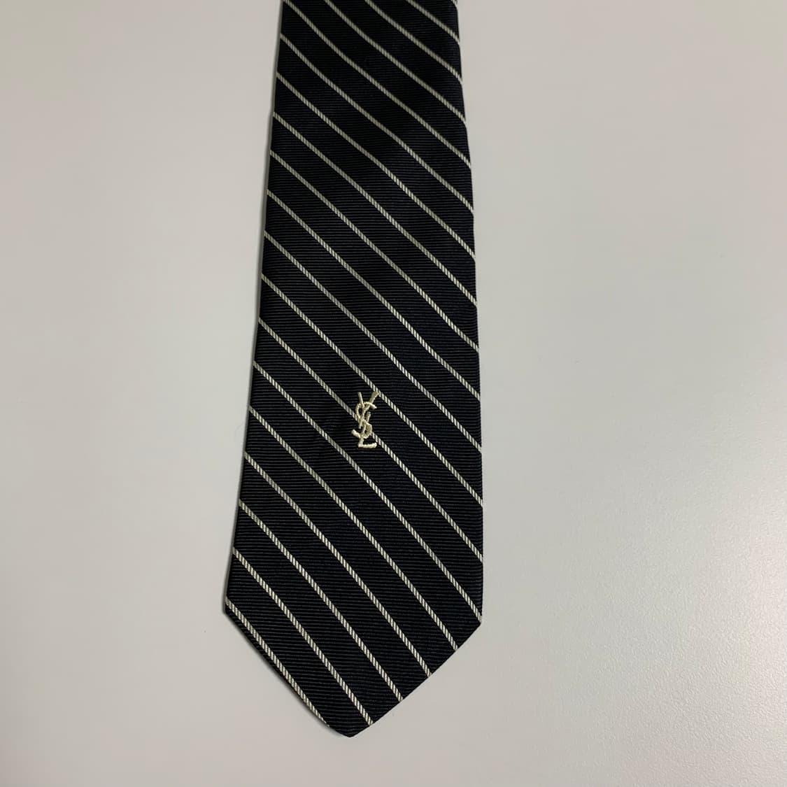 입생로랑(YSL) 명품 스트라이프 슬림넥타이 블랙 혼용 7.2cm 상품이미지8