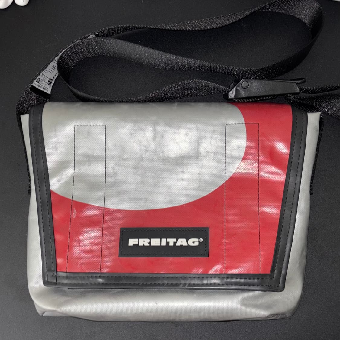 프라이탁 라씨 (실버&다홍) 상품이미지1