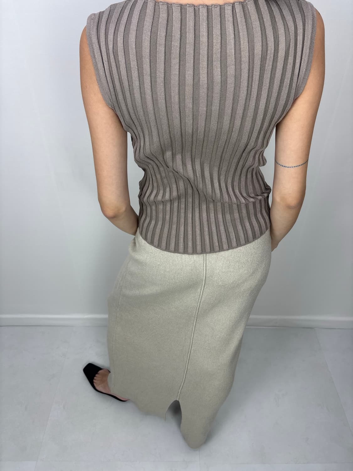 STRUCTURED KNIT SKIRT 상품이미지7