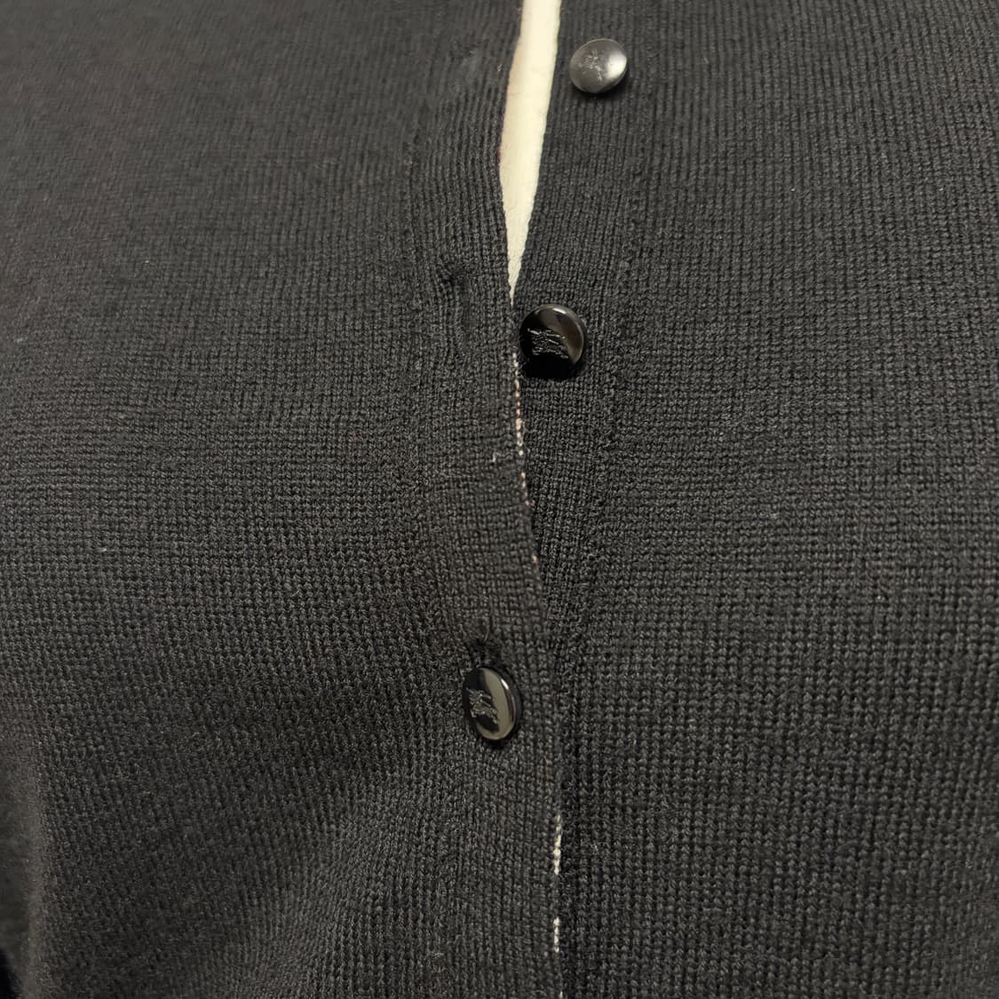 버버리 런던 울 가디건 블랙 상품이미지5