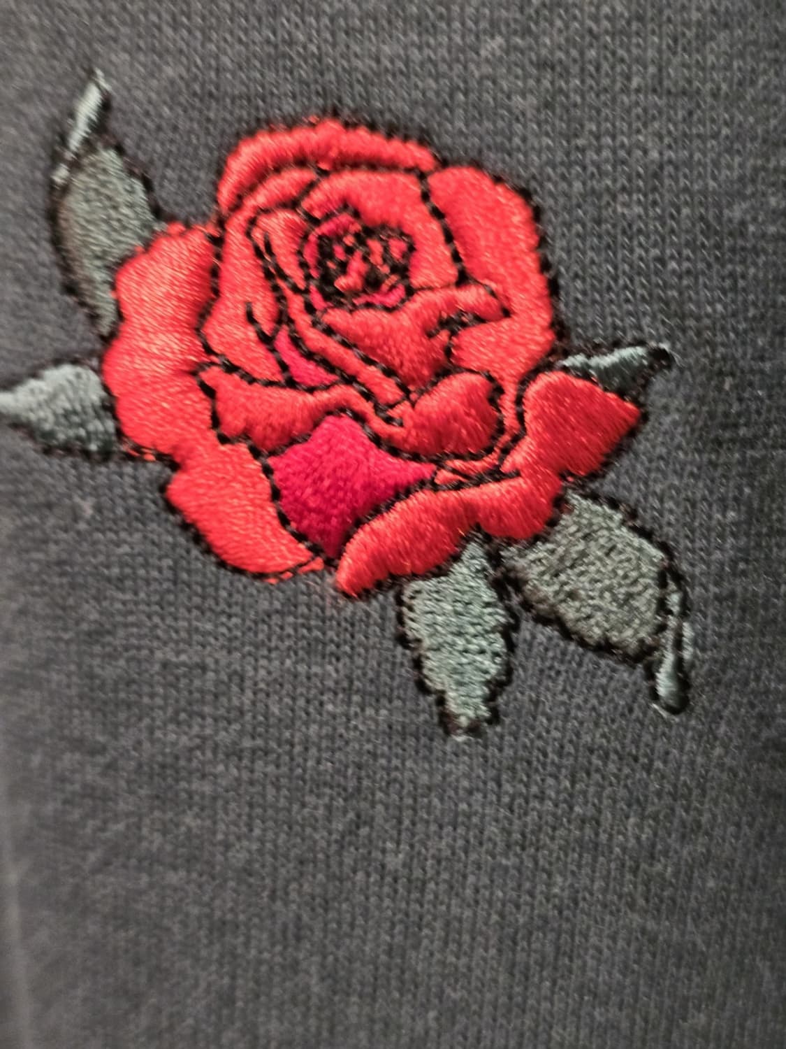 H&M Dark Teal Rose Embroidered 스웻셔츠 상품이미지2