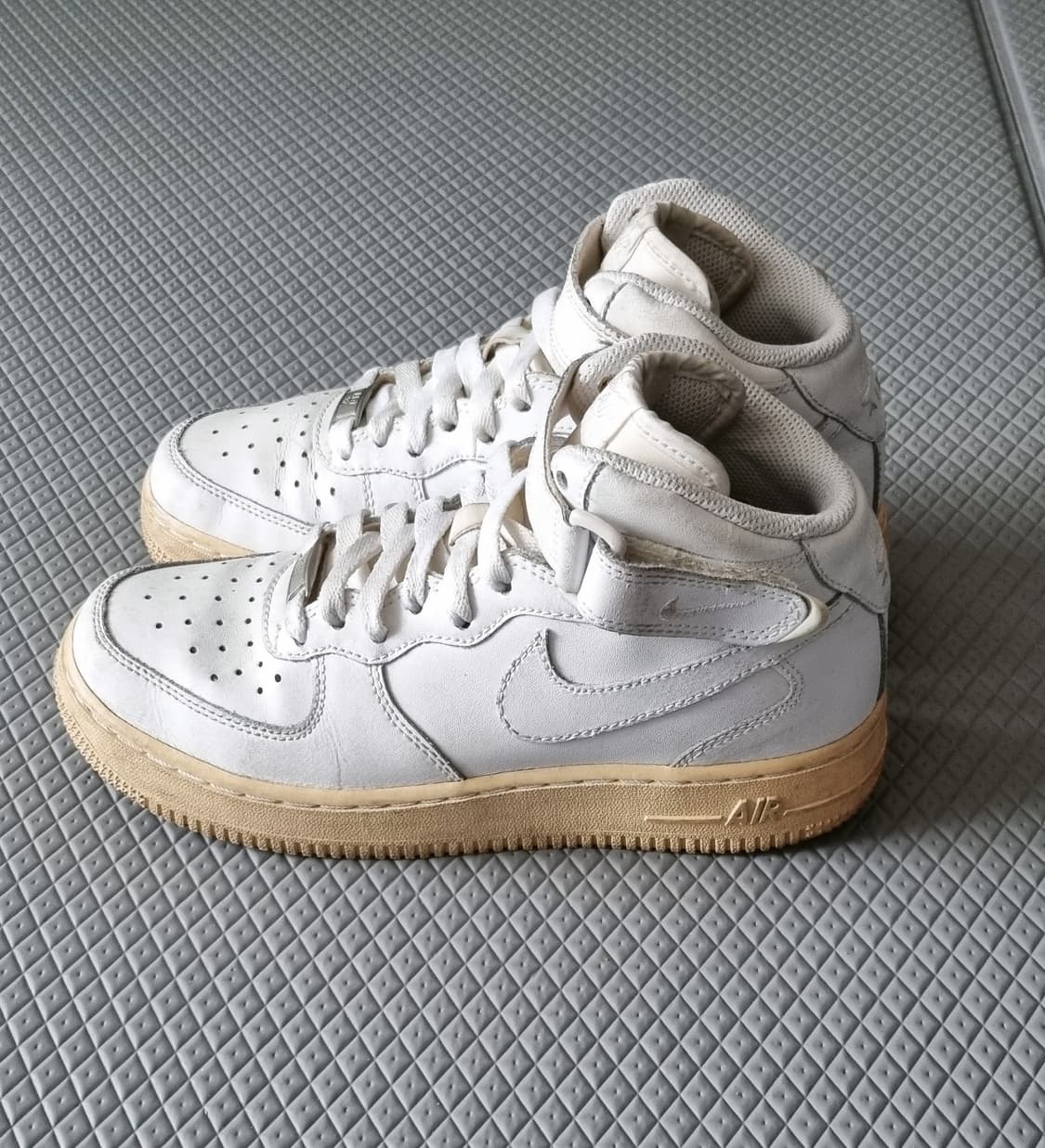 나이키 에어포스1 미드 스니커즈(230) 상품이미지3