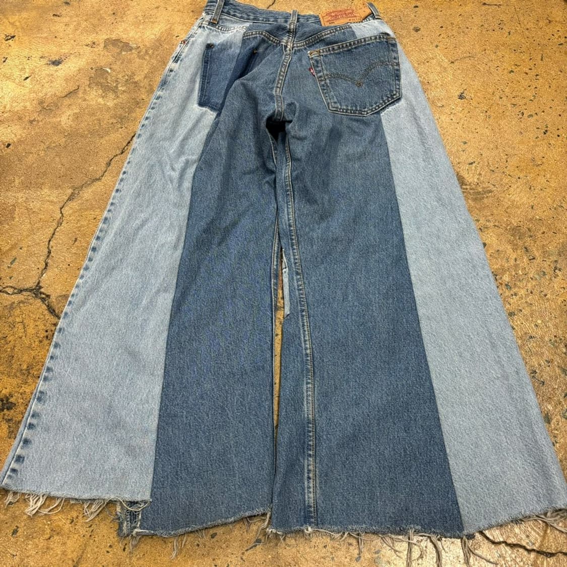[정품] 리바이스 패치워크 데님 와이드 팬츠 상품이미지3