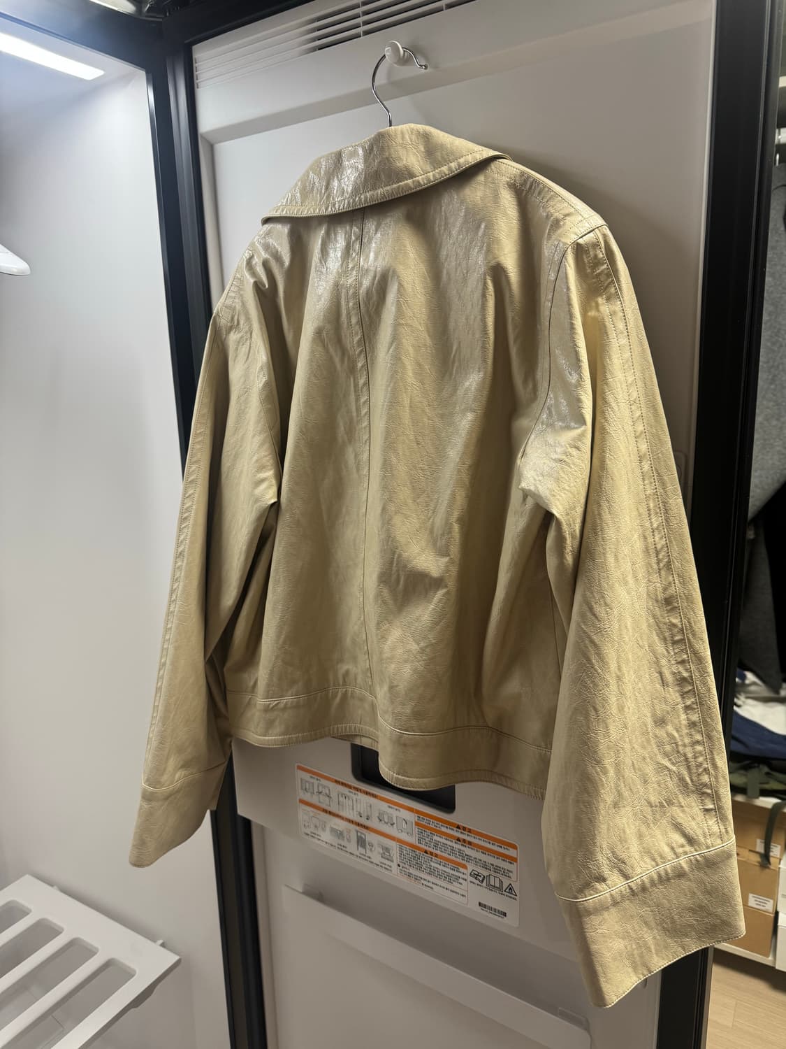 이아(EAAH) 크롭 가죽 자켓 상품이미지8