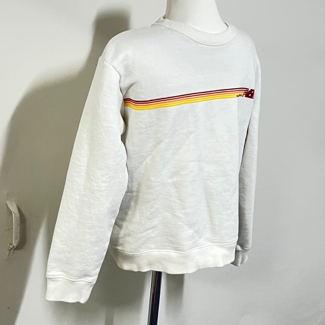 뉴발란스 기모 맨투맨 (여성제품 상품이미지3