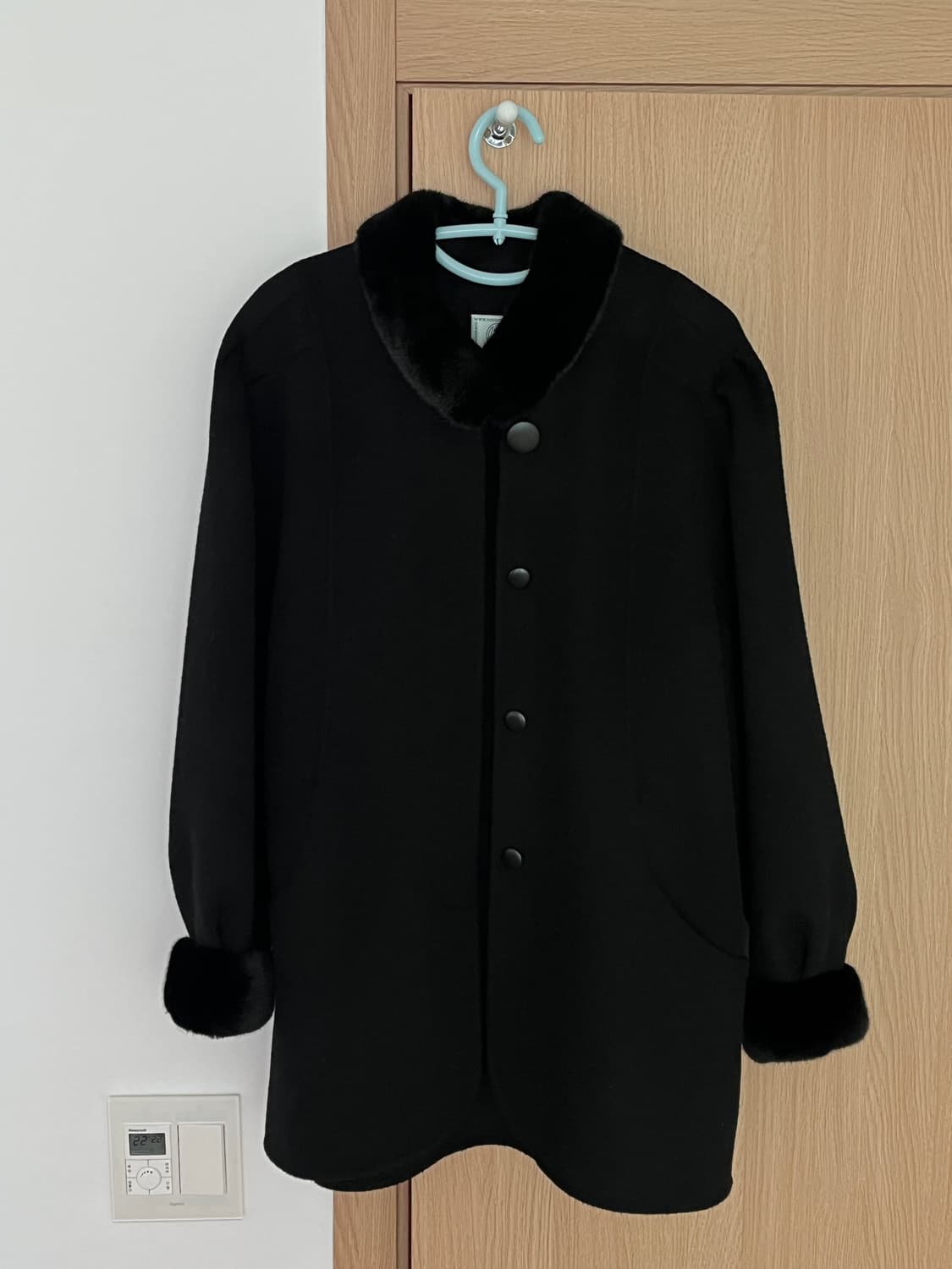 노컨텐츠 울 핸드메이드 코트 블랙 상품이미지1