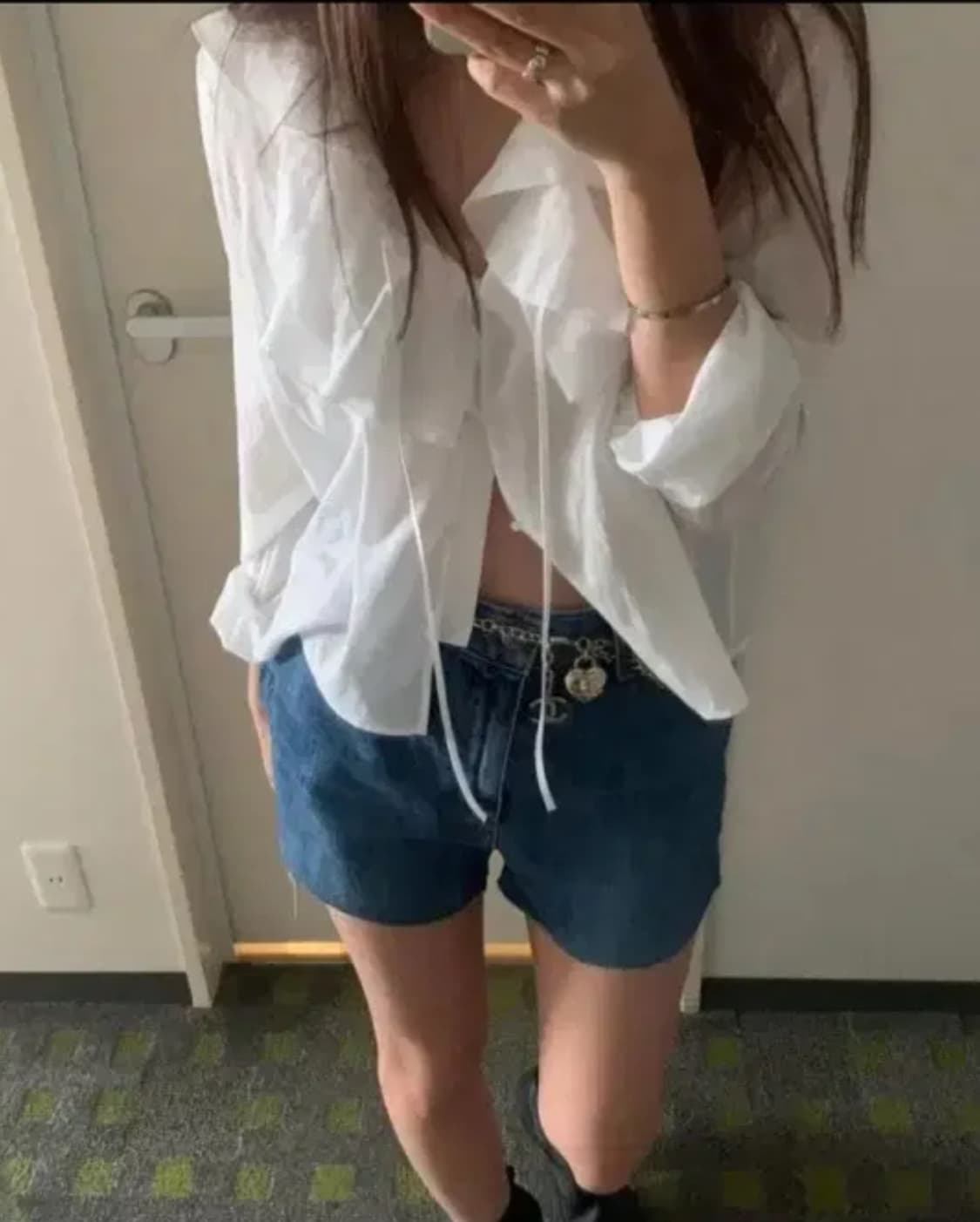 Tannat 타낫 오버 프릴 블라우스 상품이미지1