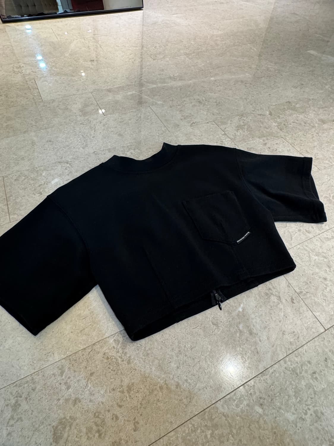 알렉산더왕 블랙 크롭 티셔츠 상품이미지2