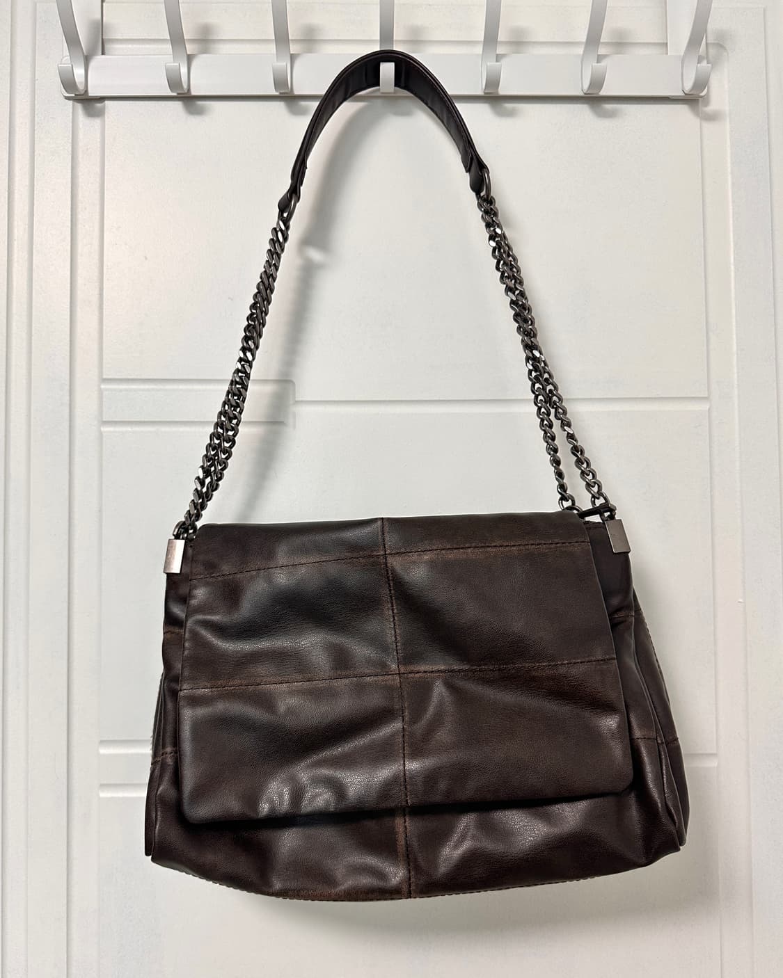 자라 락 플랩 숄더백_있지 유나백(브라운) 상품이미지2