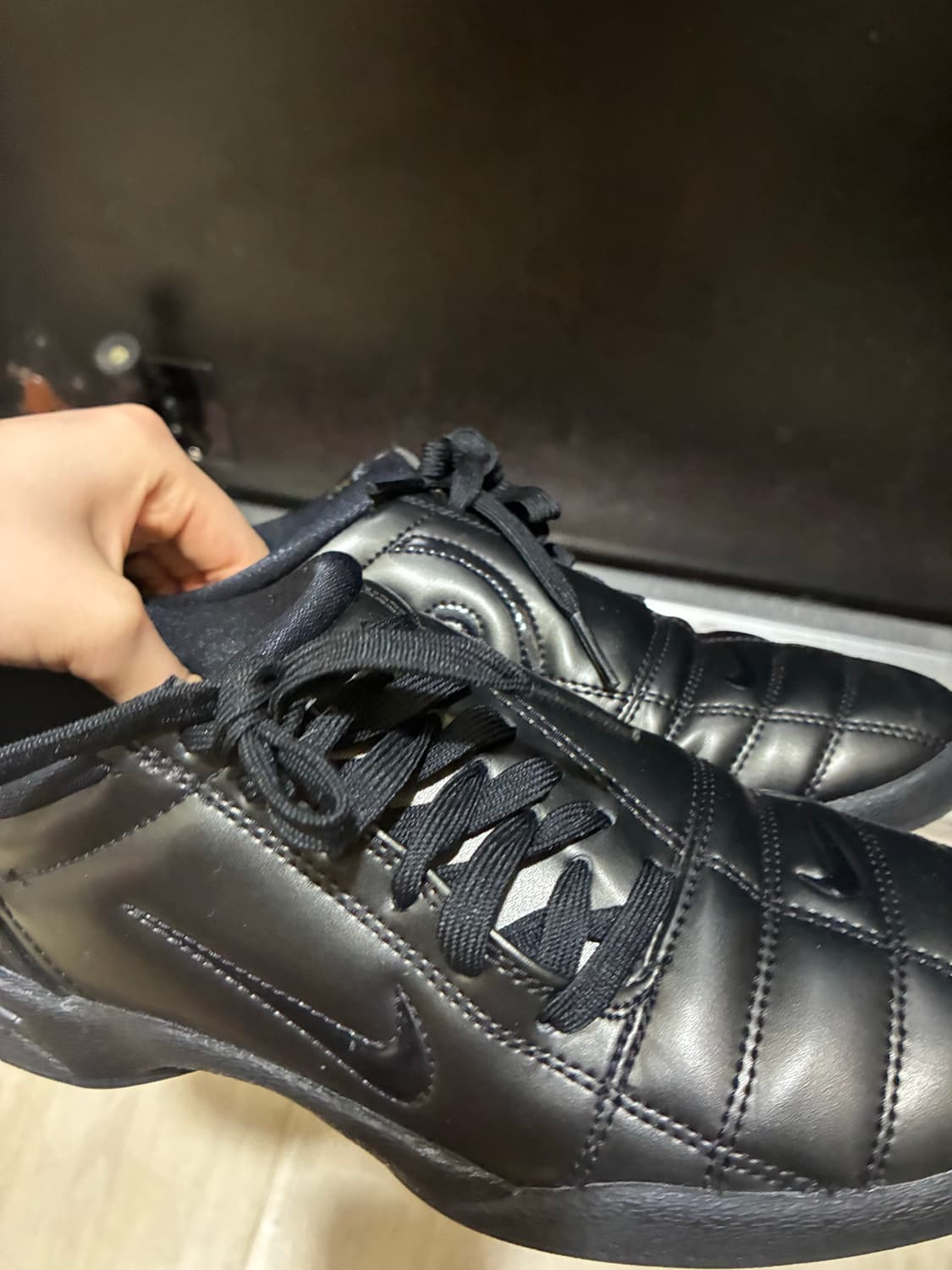 나이키 토탈 90 트리플 블랙 240 상품이미지2