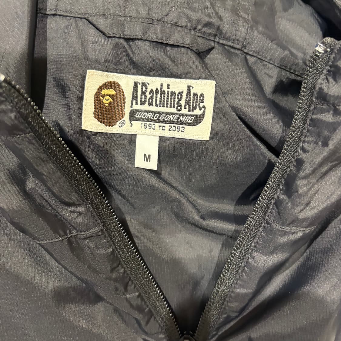 베이프 패커블 바람막이 M 상품이미지7