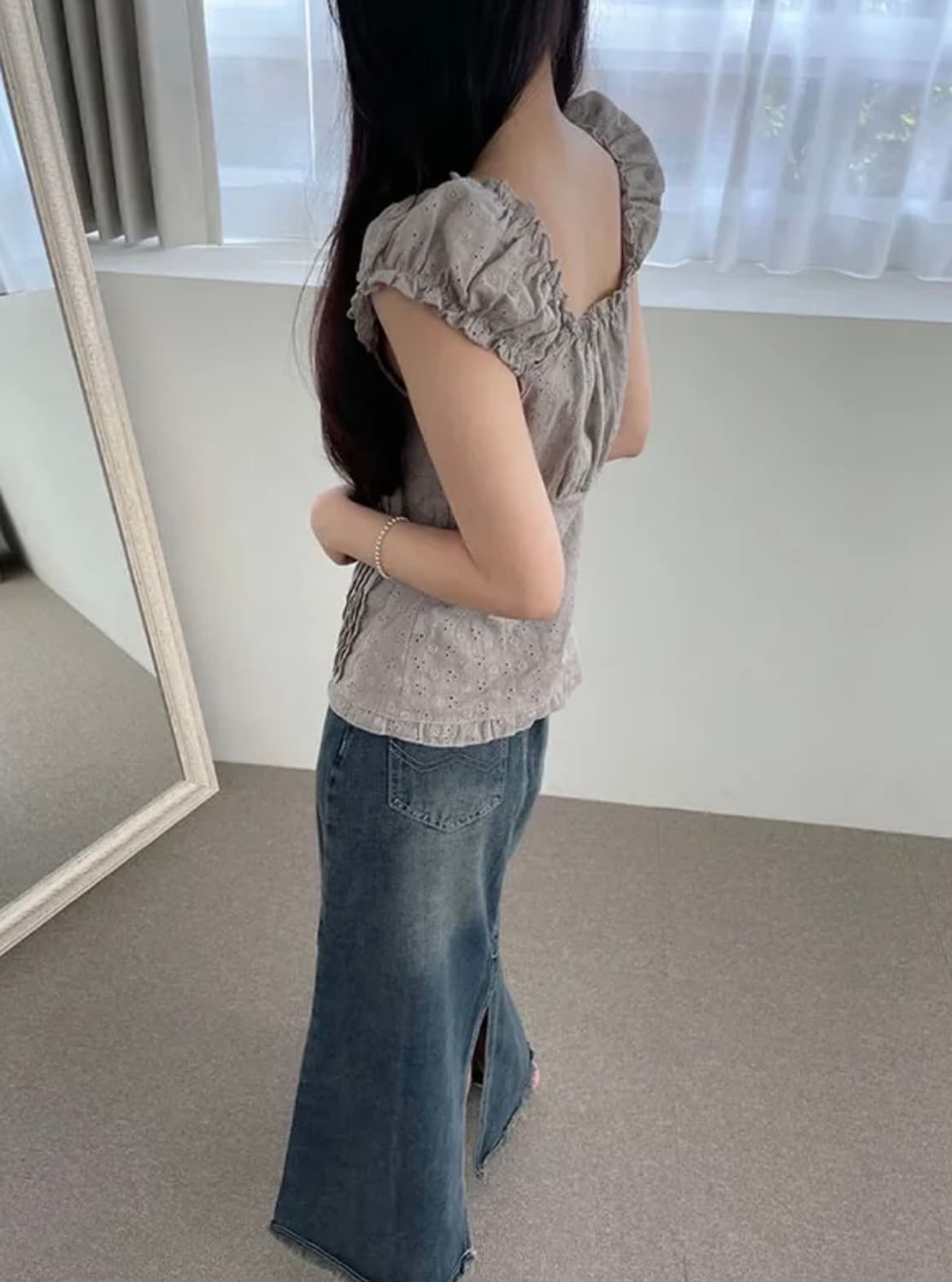 새상품) 펀칭 블라우스 셔링 블라우스 반팔 퍼프 레이스 블라우스 상품이미지3