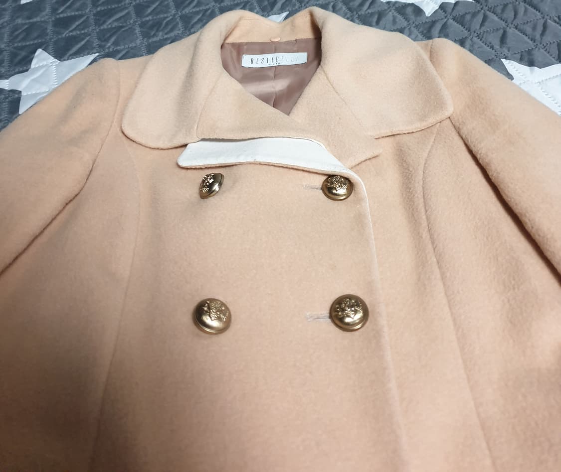 베스띠벨리 슬림핏 울 금장버튼 미디코트 베이지 (55) 상품이미지2