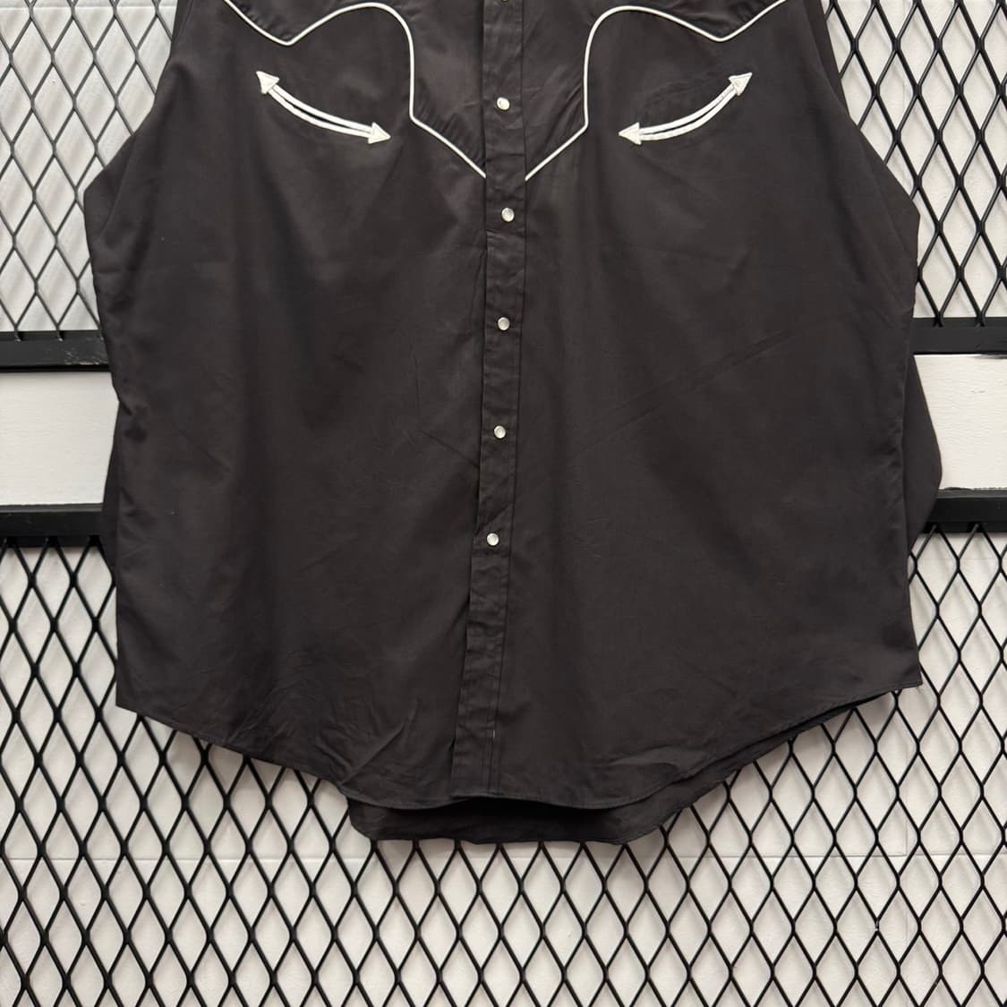 잭 다니엘 웨스턴 셔츠 애로우 투포켓 디테일 블랙 상품이미지4