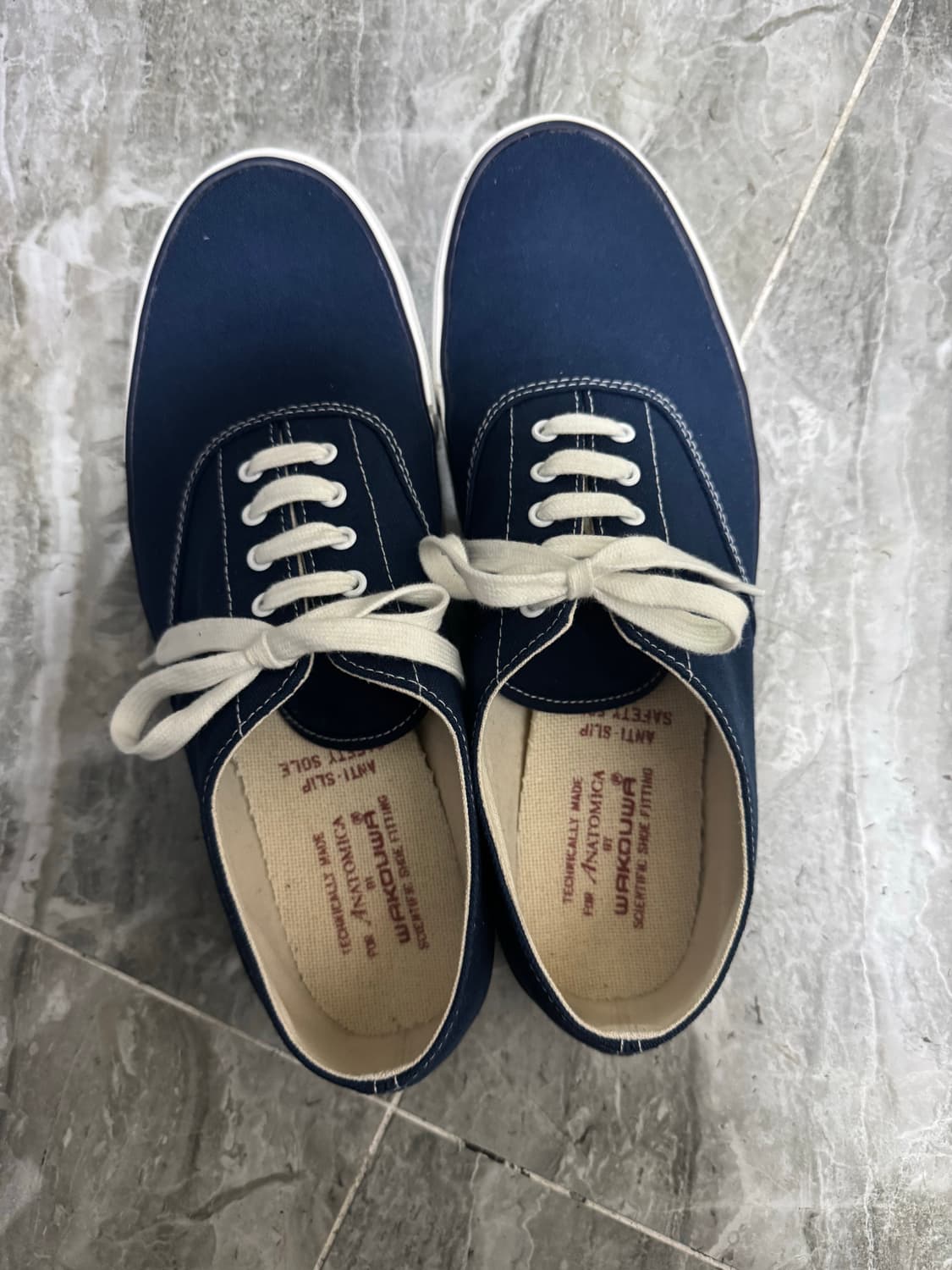 와쿠와 덱슈즈 네이비 270사이즈 판매합니다 상품이미지2