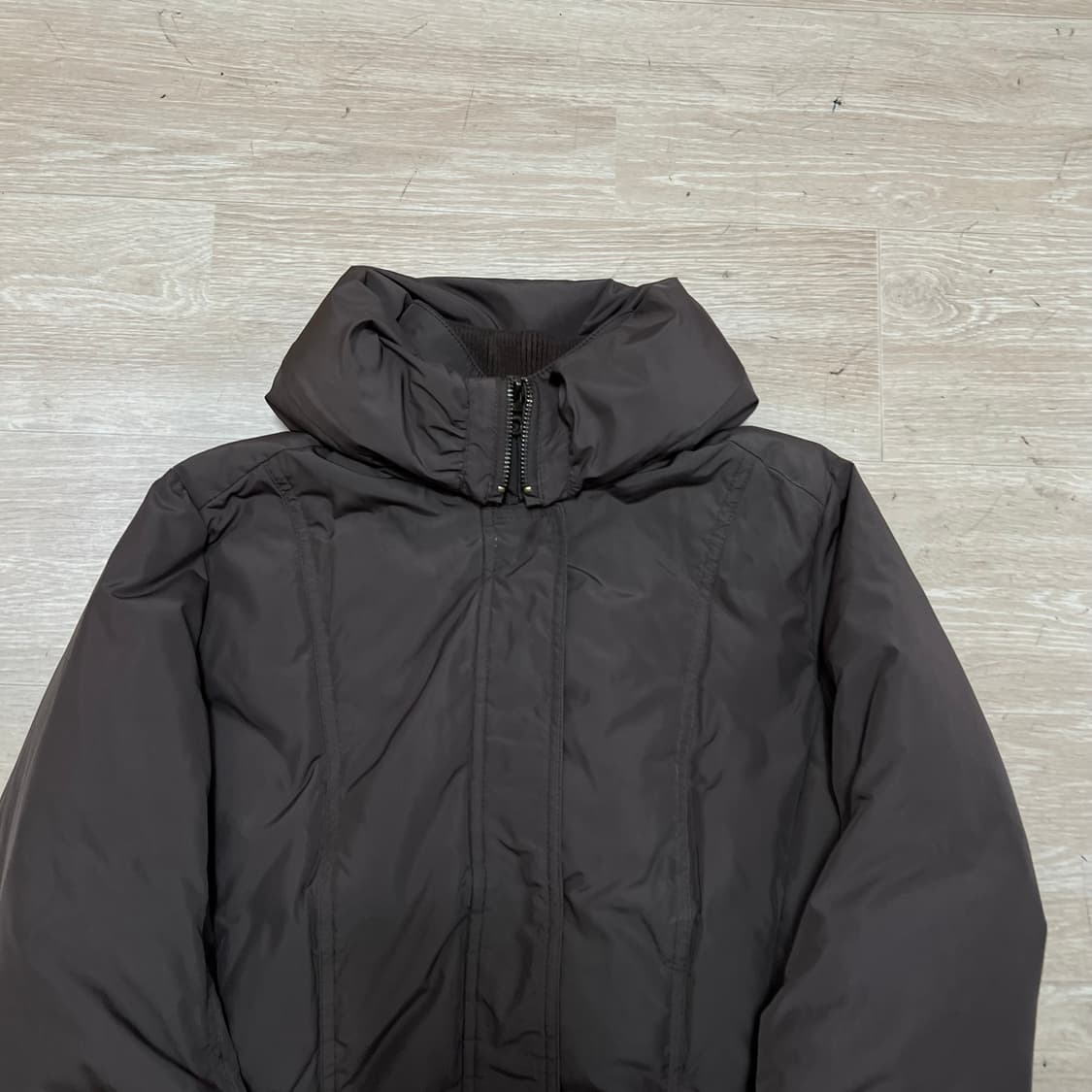 헤지스 여성 덕다운 퍼안감 하이넥 패딩 점퍼 [브라운] S/90 상품이미지2