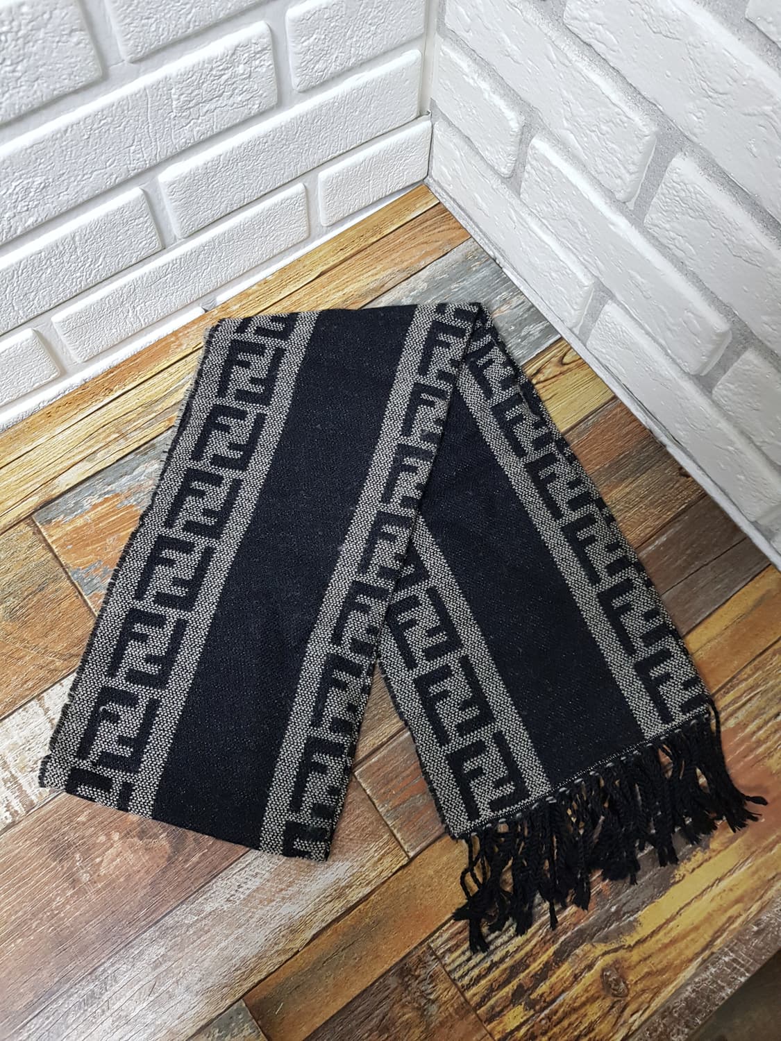 [정품] 펜디 주카 리버시블 울 머플러 상품이미지2