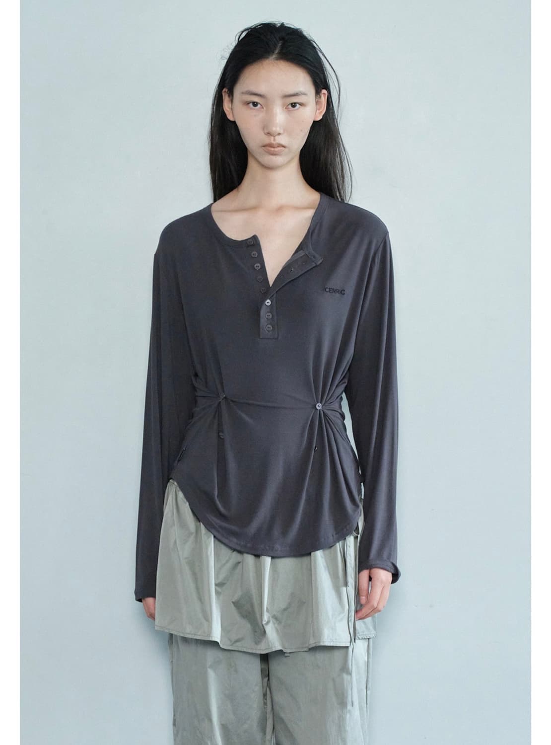 BUTTON HENRY NECK TOP 상품이미지1