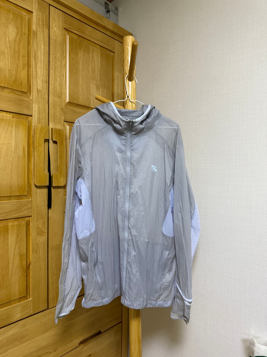 산산기어 에어 대쉬 자켓 라이트 그레이 팝니다. 상품이미지1