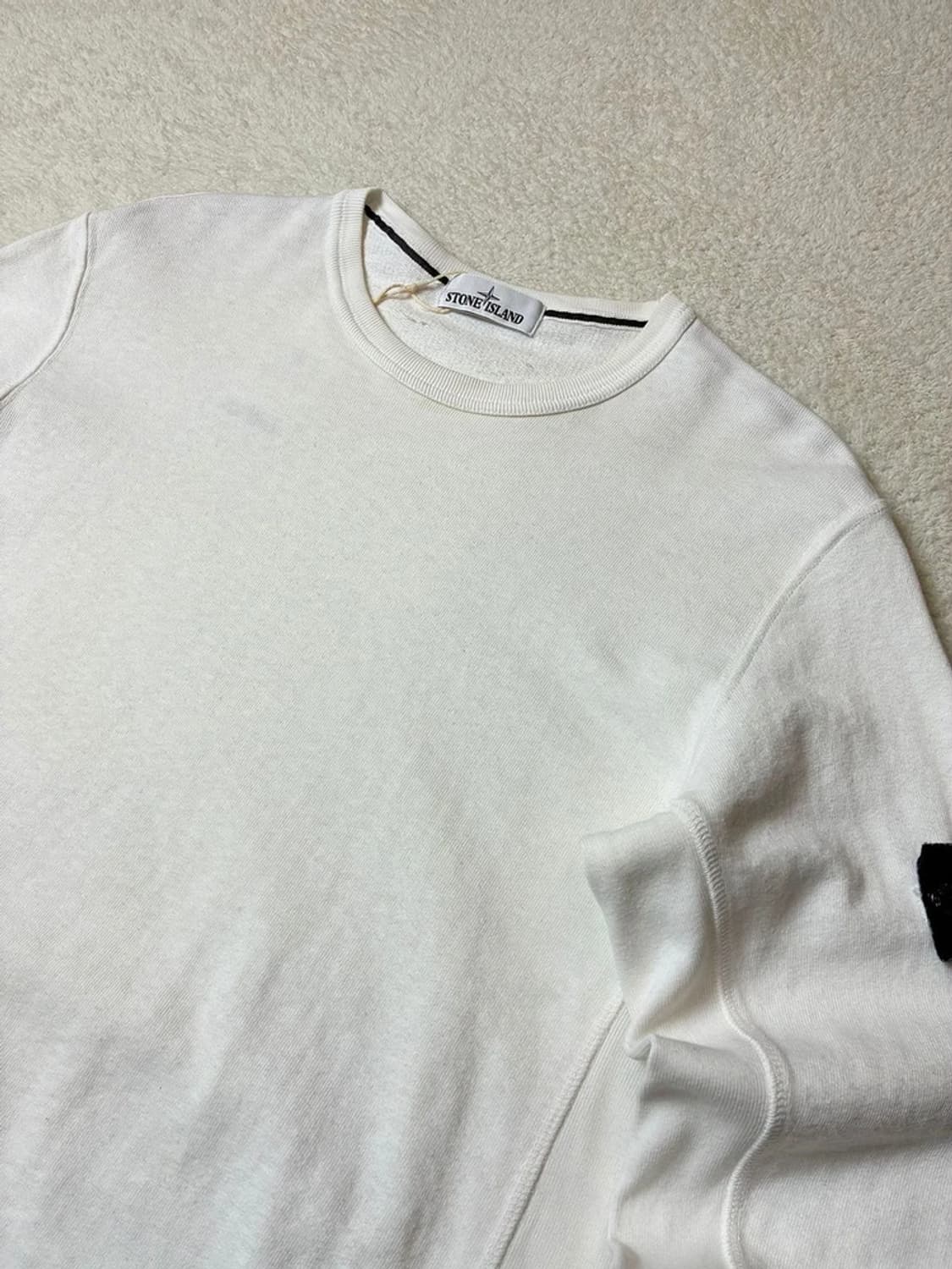 스톤아일랜드 와펜 패치 크루넥 맨투맨 PN6370 상품이미지2