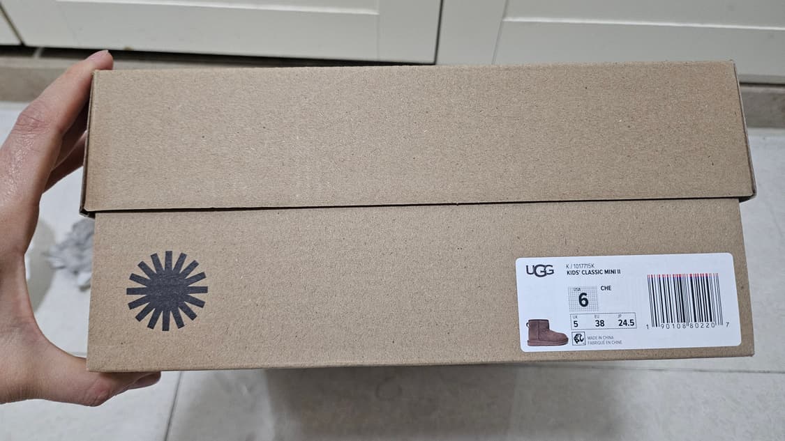 미국정품 UGG 어그 키즈 클래식 미니2 size 6(245) 새상품 상품이미지7