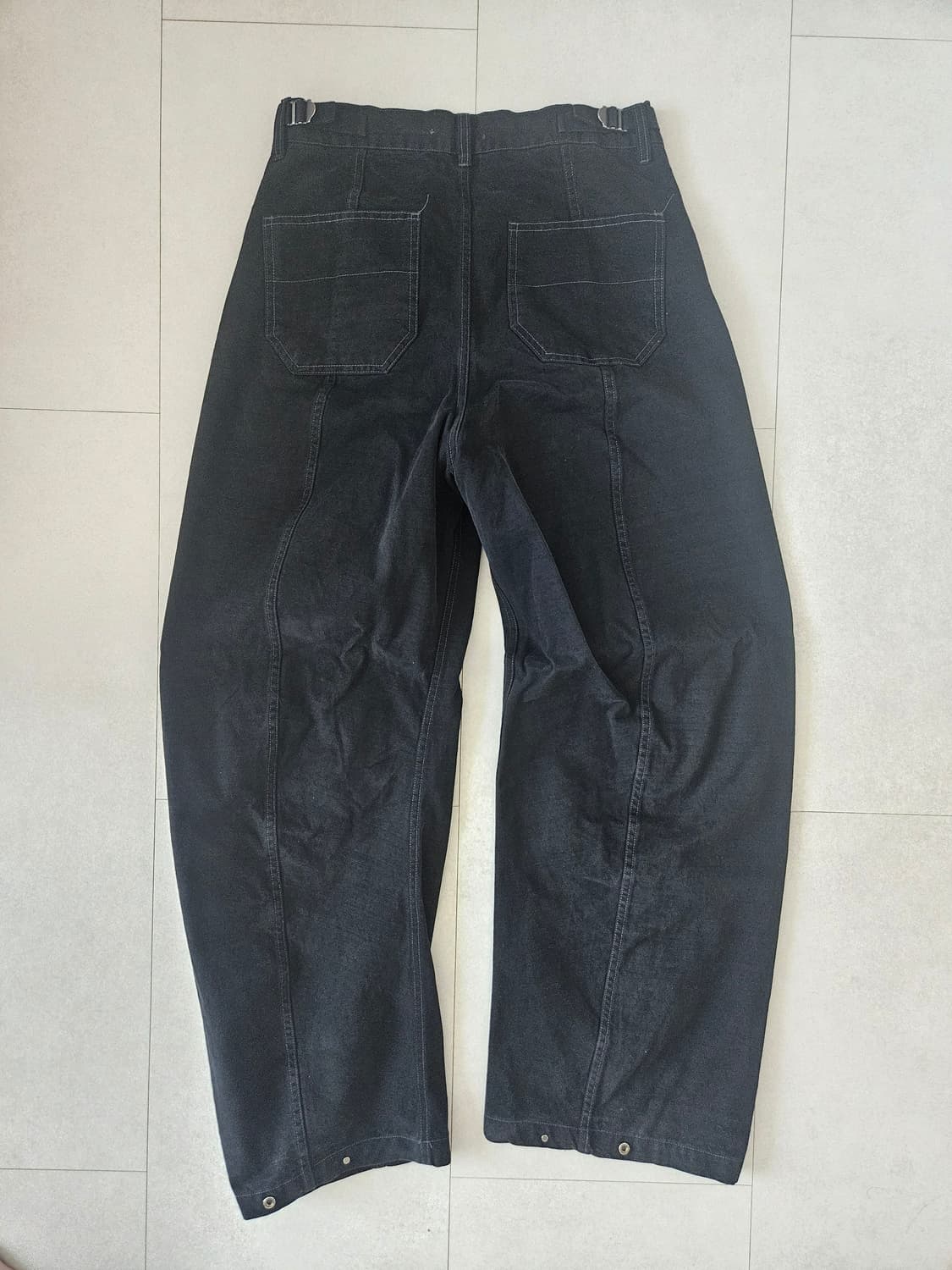 아르반 파사드 코어 커브드 팬츠 블랙 2사이즈 상품이미지3