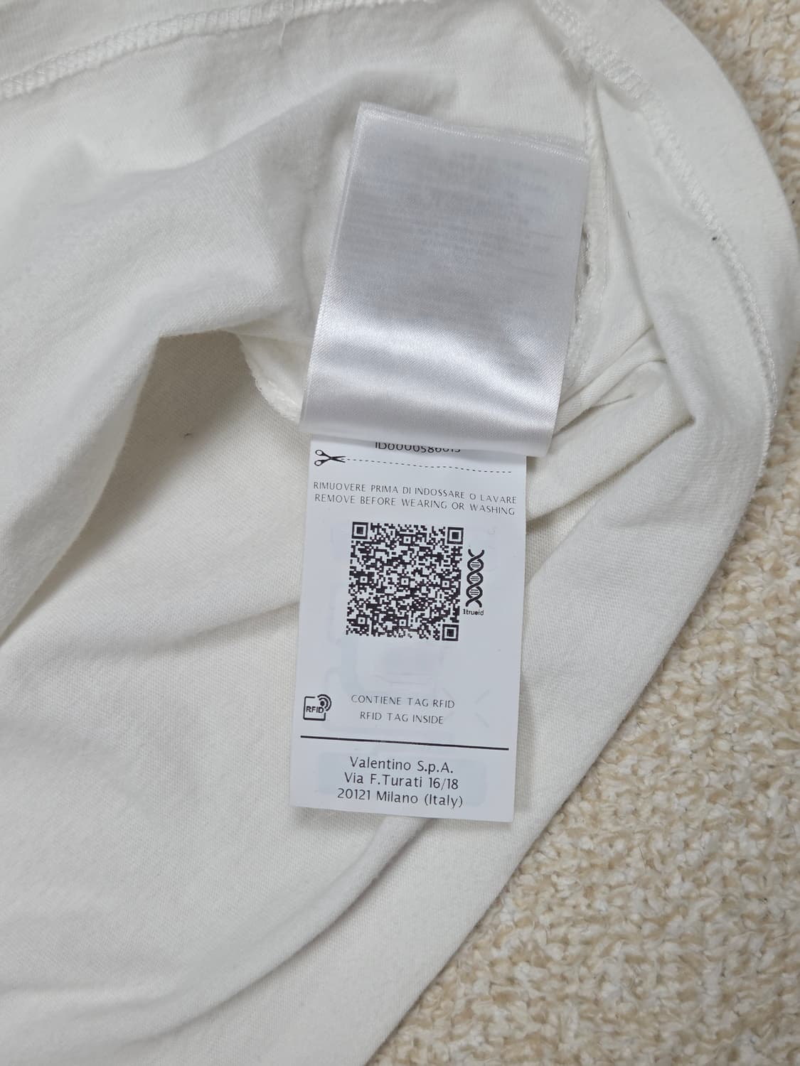 [발렌티노] 브이로고 튤 오버레이 크루넥 반팔 티셔츠 | S00126 상품이미지6