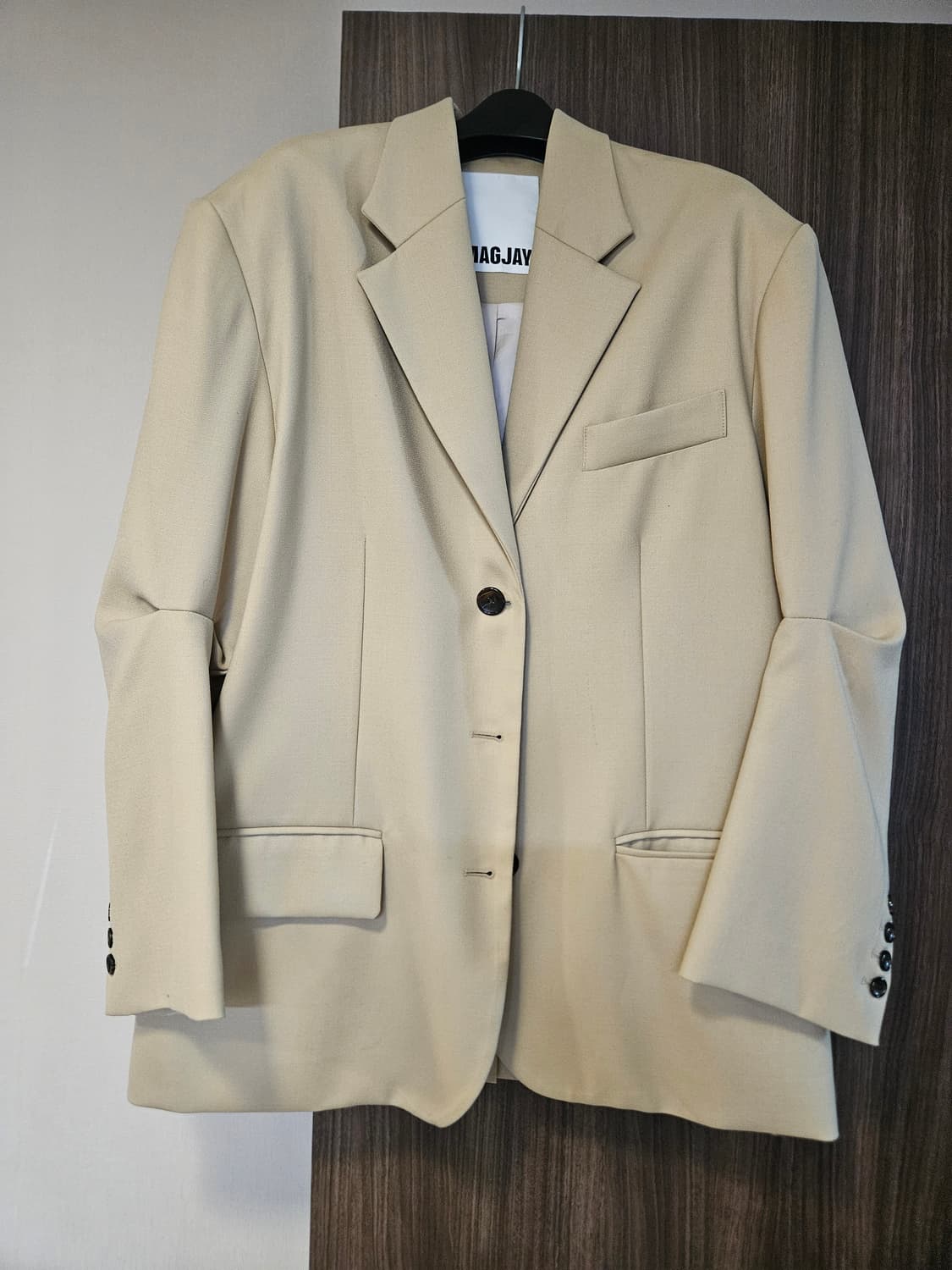 매그제이 베이지 루즈핏 자켓 상품이미지1