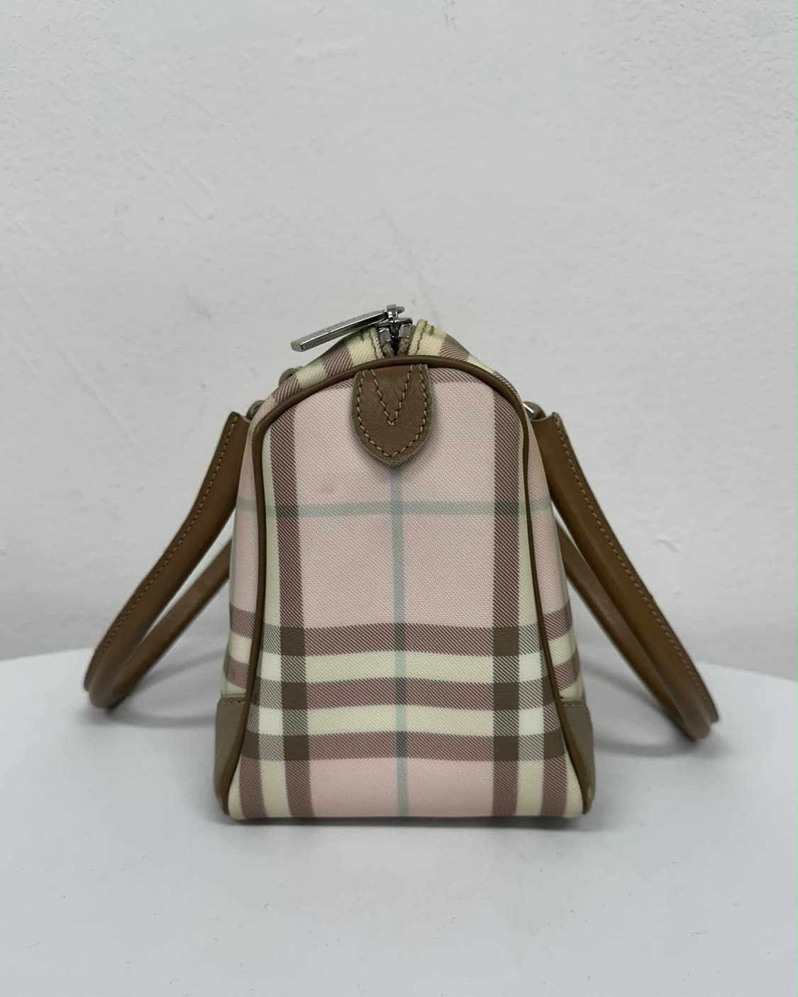 버버리 베이지 핑크 체크 미니 보스톤 토트백 상품이미지3