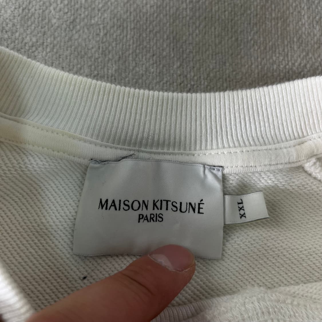 100 메종키츠네 폭스헤드 화이트 맨투맨 상품이미지3