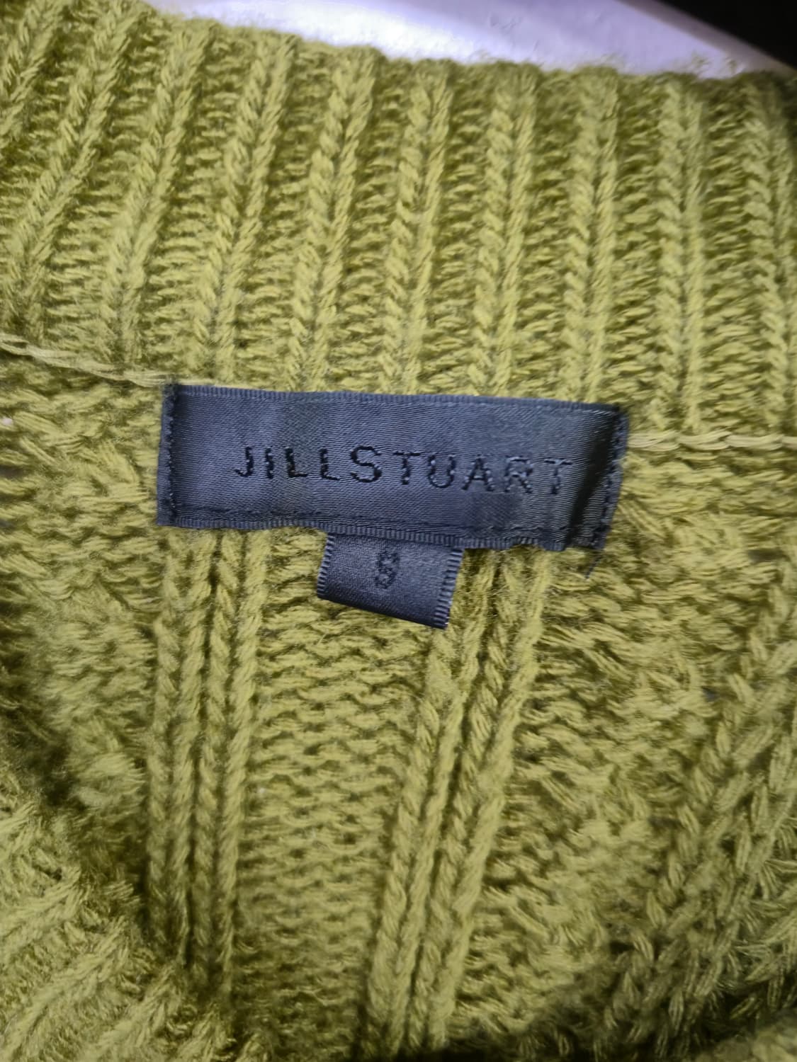 질스튜어트 카키색 꽈배기 니트 롱 가디건 상품이미지3