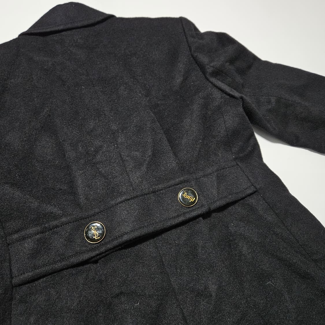 입생로랑 금장 더블 코트[36] 상품이미지5